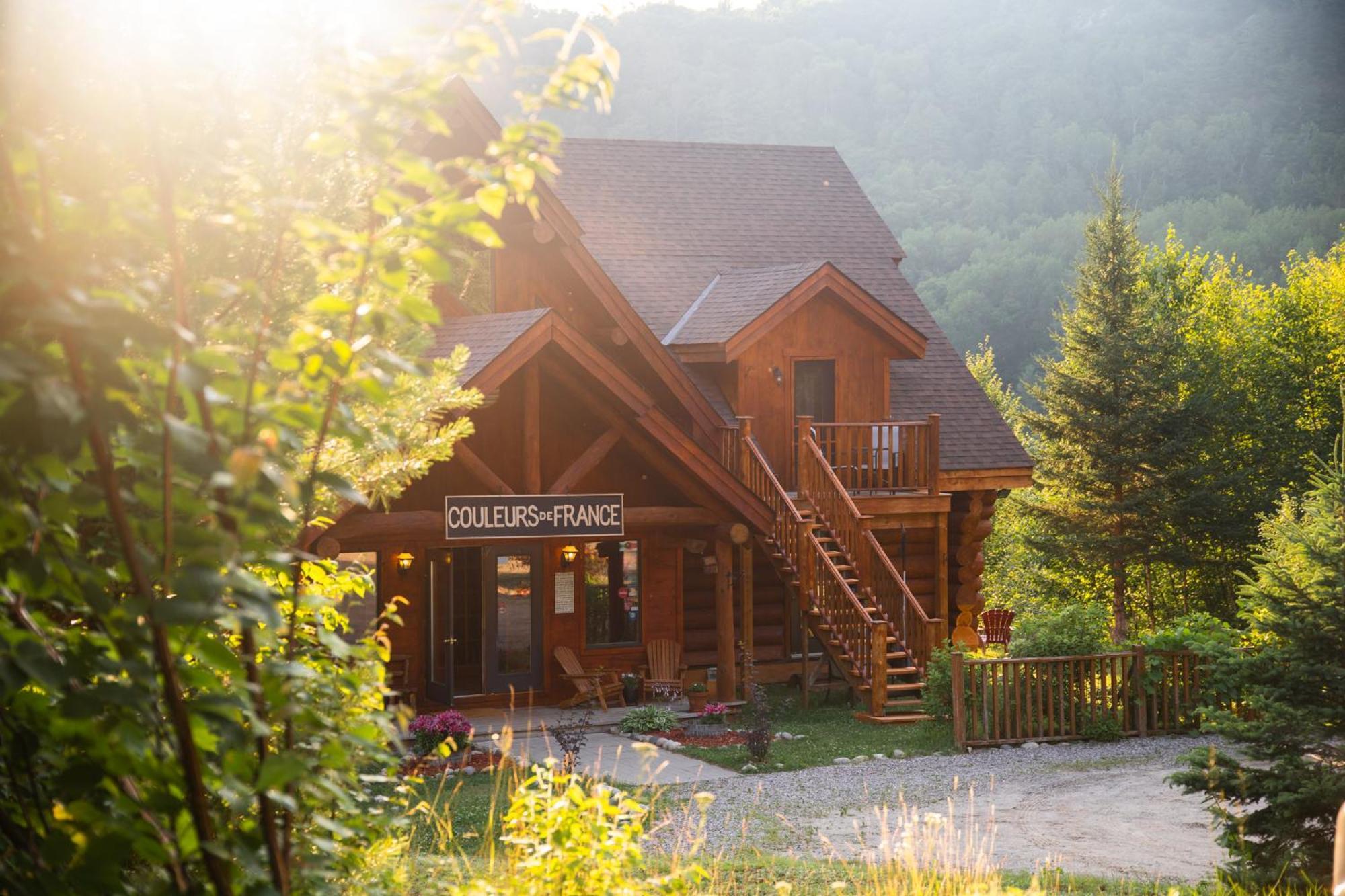 Auberge Couleurs De France Hotell Lac-Simon Exteriör bild